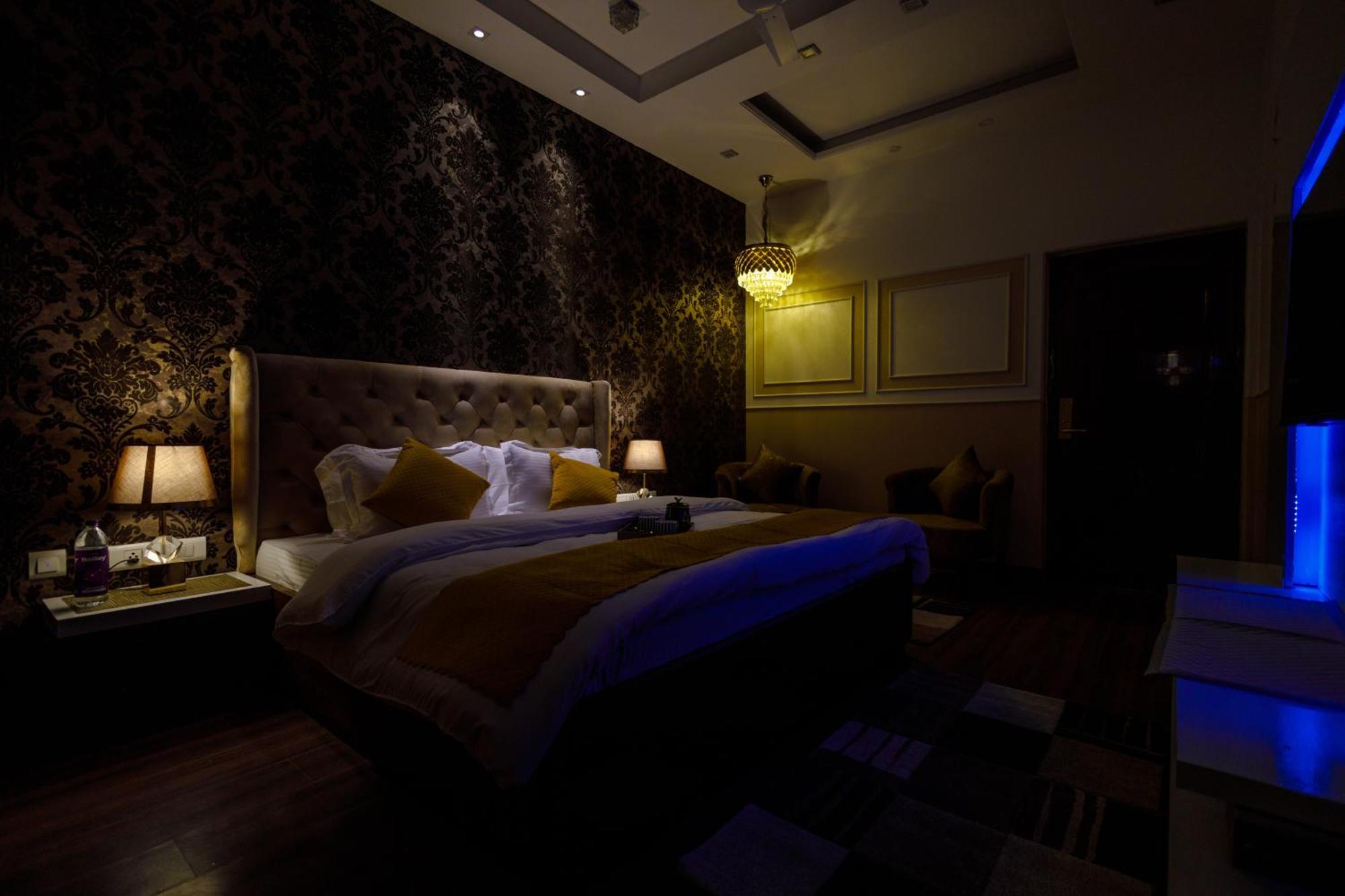 Victorian Elegance Luxury Stays Amritsar Exterior foto